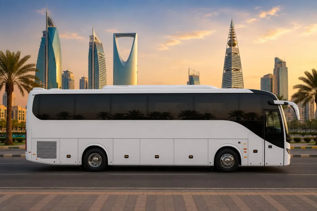 Bus - Photo 2