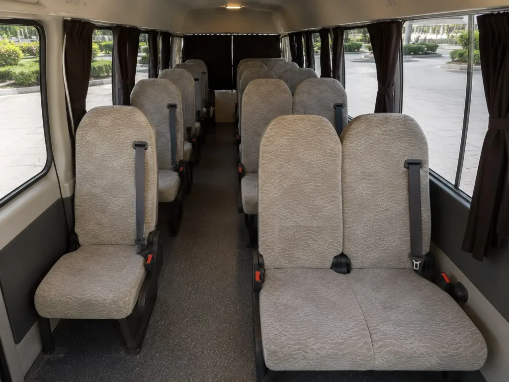 Coaster Mini Bus - Photo 5